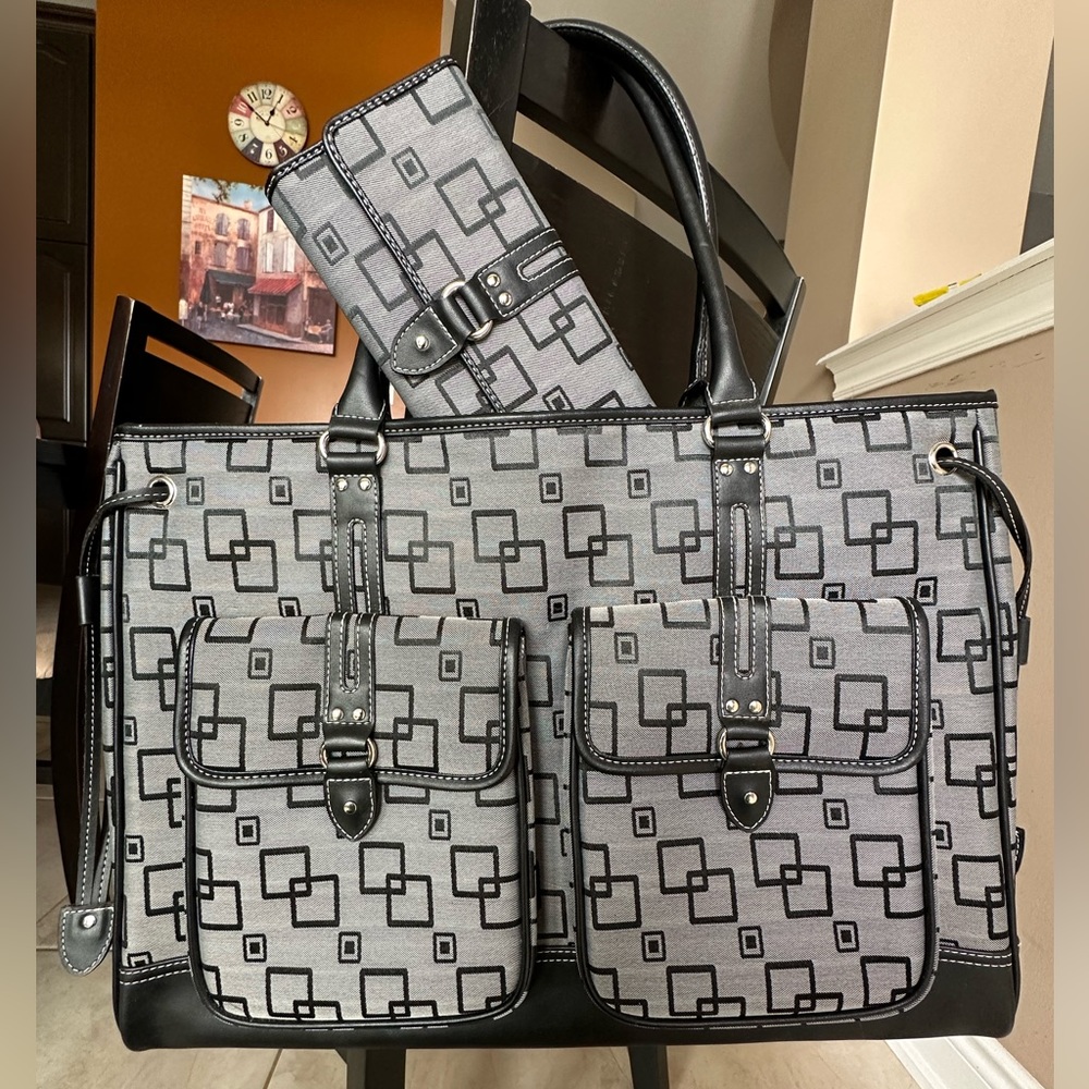NWOT TARGUS Laptop Bag with matching Wallet
